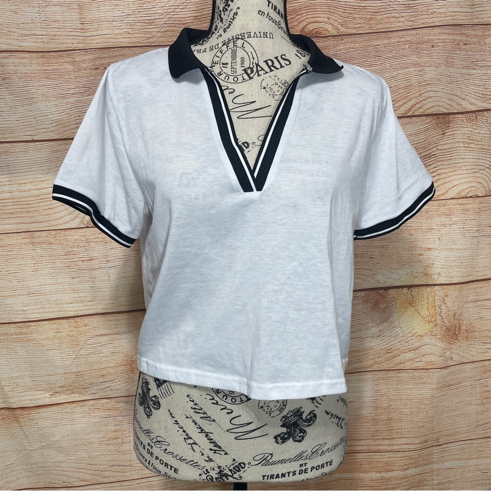 Shein Cropped V-neck Contrast Collar‎ Short Sleeve Polo Size Small